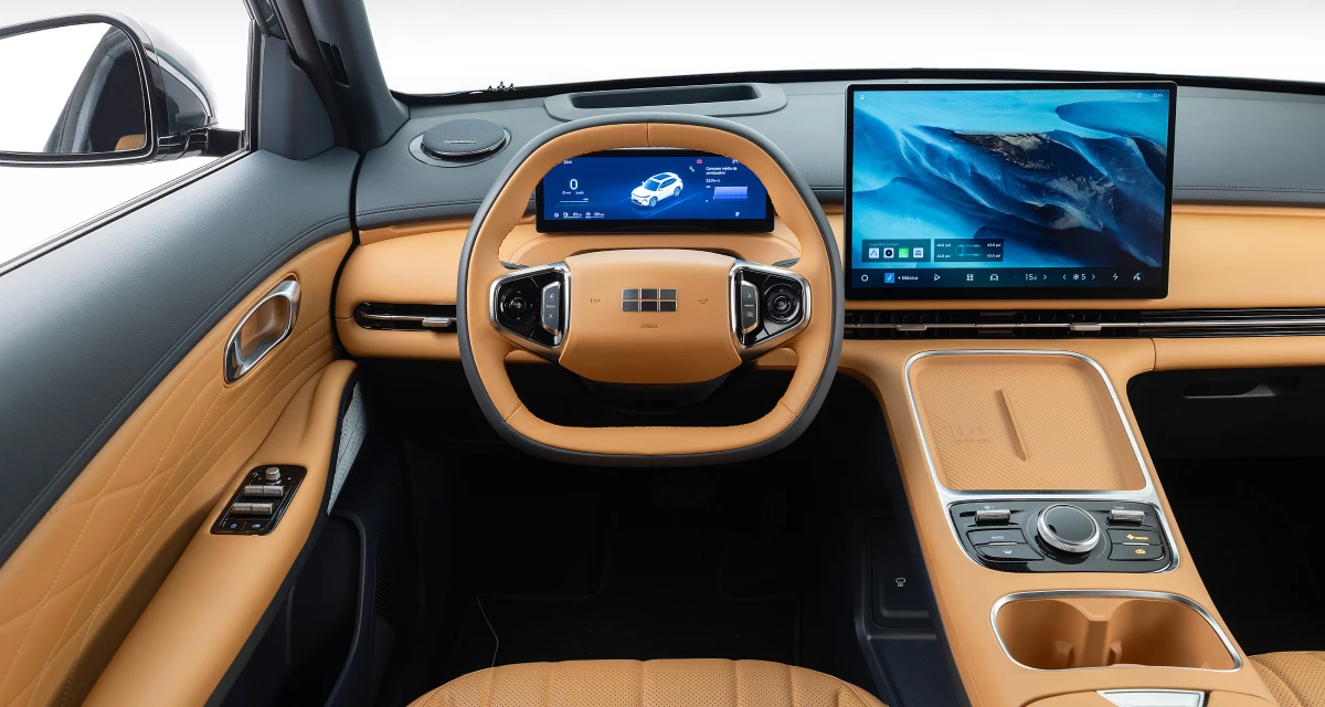 EX5 EM-i — Materiais Premium