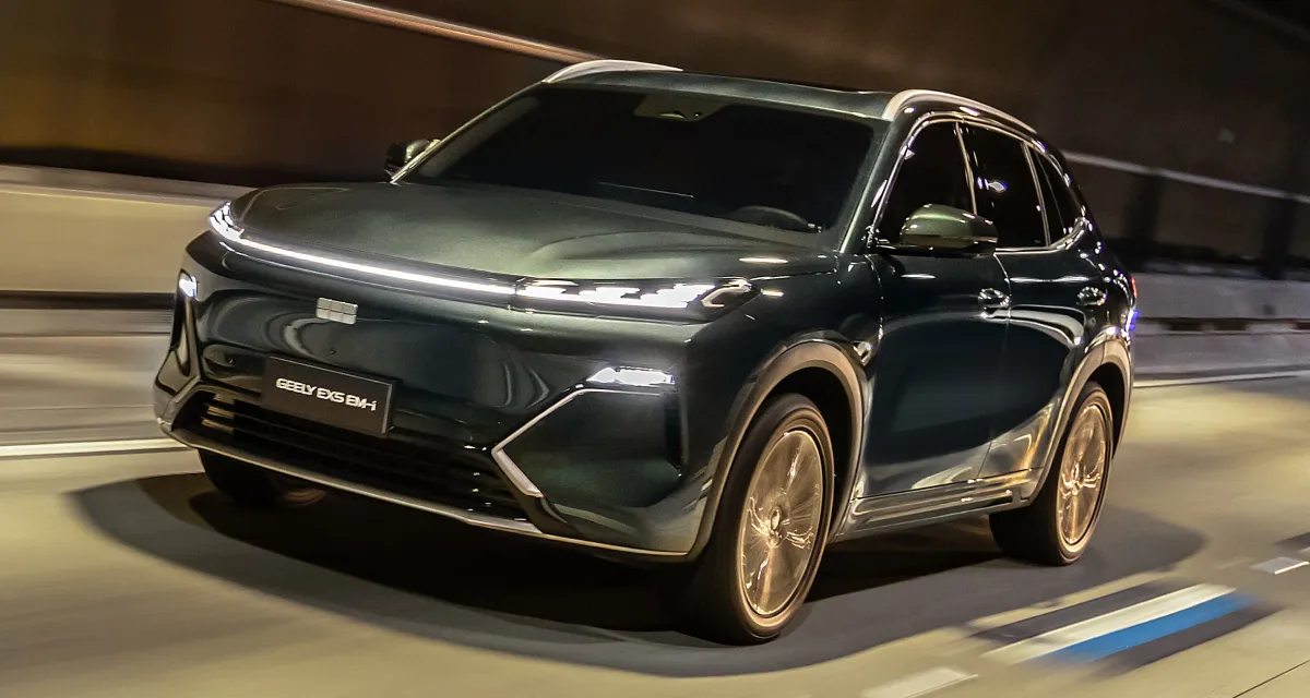 EX5 EM-i — Potência combinada de 262 cv