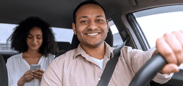 Motoristas de táxi e aplicativo com Citroën Move Brasil